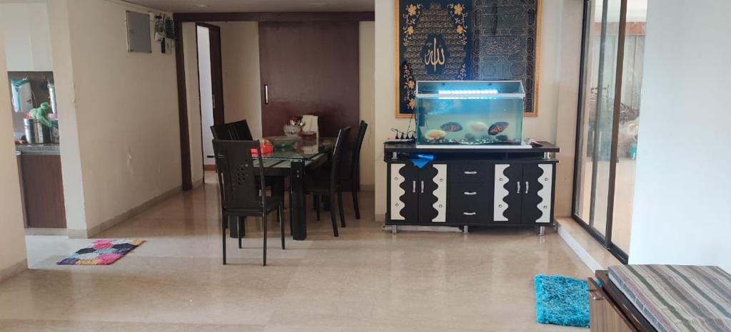 3½ BHK Flat on Rent in Santacruz West - Dheeraj Serenity